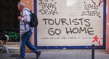 Anti-tourism graffiti in Barcelona.