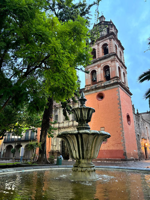 The Jardin de San Francisco, with its church and fountain, is just one of many public squares in San Luis Potosí.